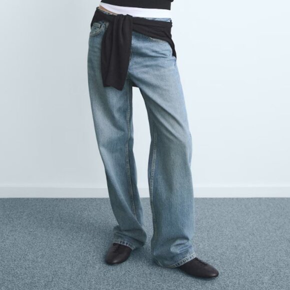 Mango Miami Medium Rise Straight Fit Jeans US Size 4 in Medium Blue - Picture 1 of 5